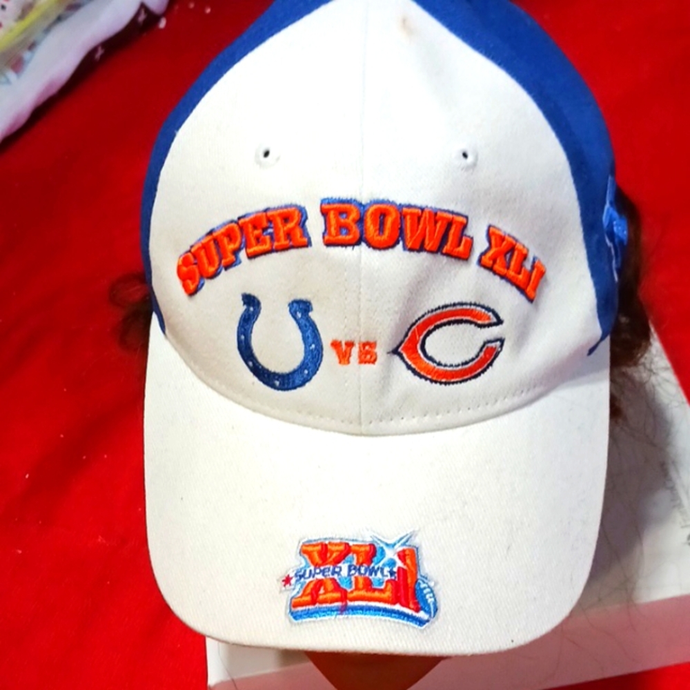 VINTAGE SUPER BOWL XVI (41) HAT NFL,COLTS / BEARS, SNAPBACK ADJUSTABLE, NEW. .